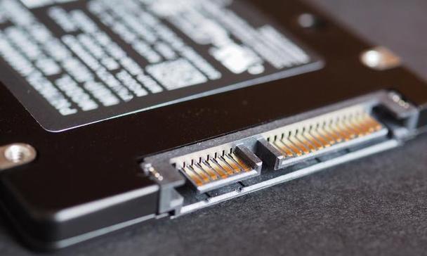sata2和sata3接口有什么区别？图解展示两种接口的不同特点？