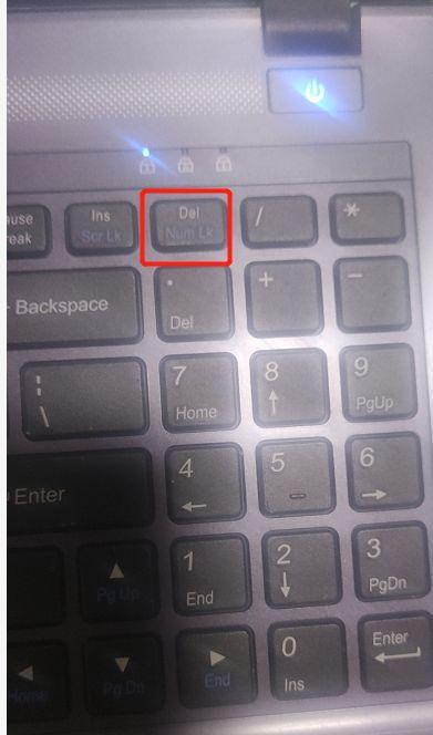 电脑键盘打不出字了怎么办？哪个键能恢复功能？