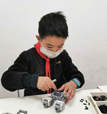 手机摄像头电磁马达安装步骤是什么？