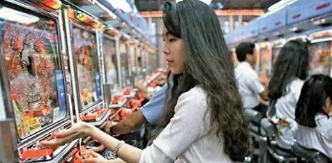 行走式游戏机操作指南视频在哪里找？如何快速上手？