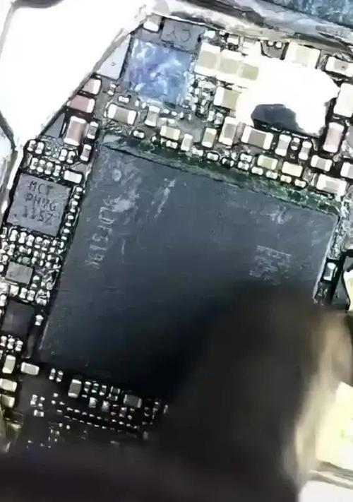 电脑显卡拆卸步骤是什么？拆卸过程中需要注意什么？